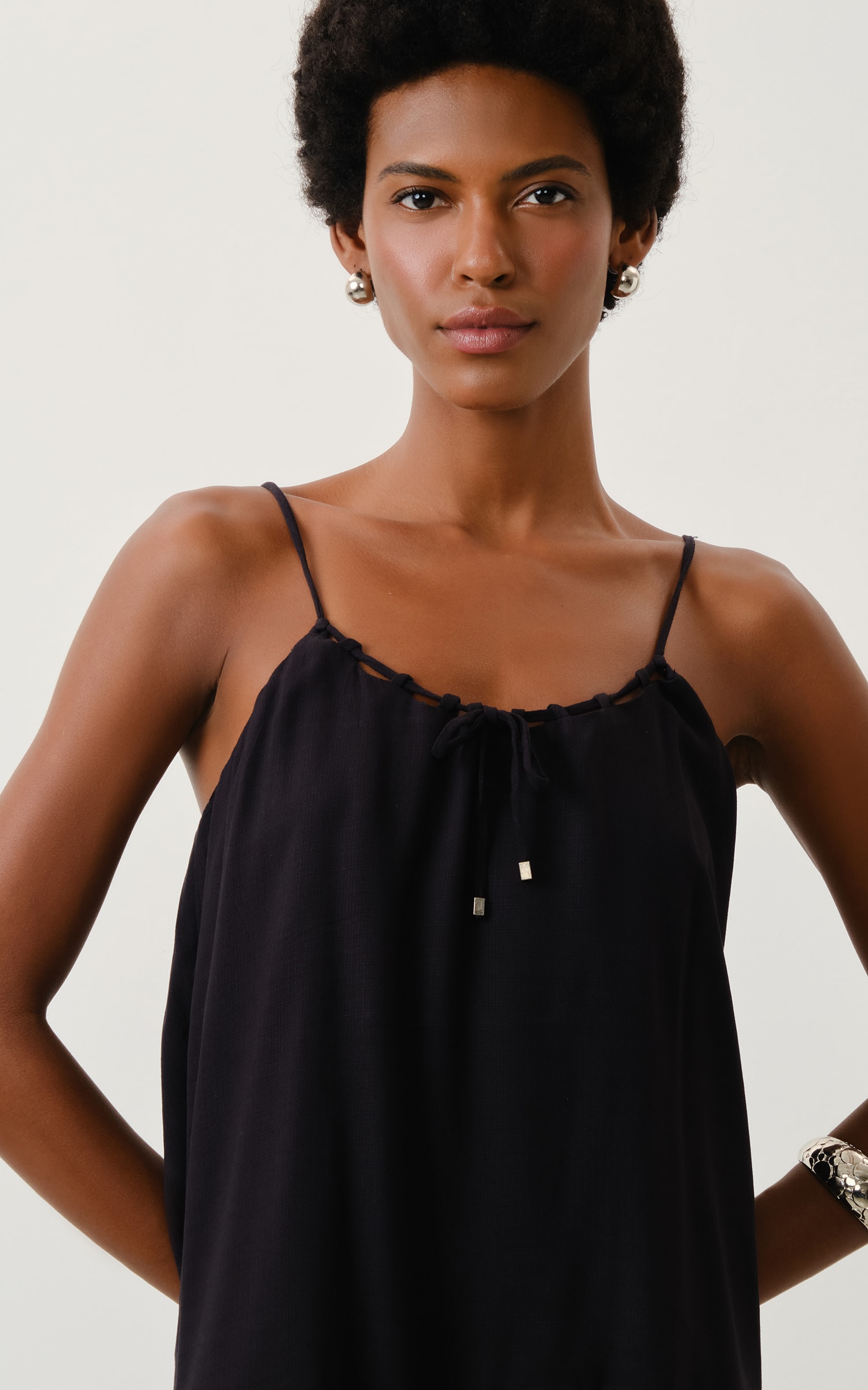 Vestido Curto Nepal Preto