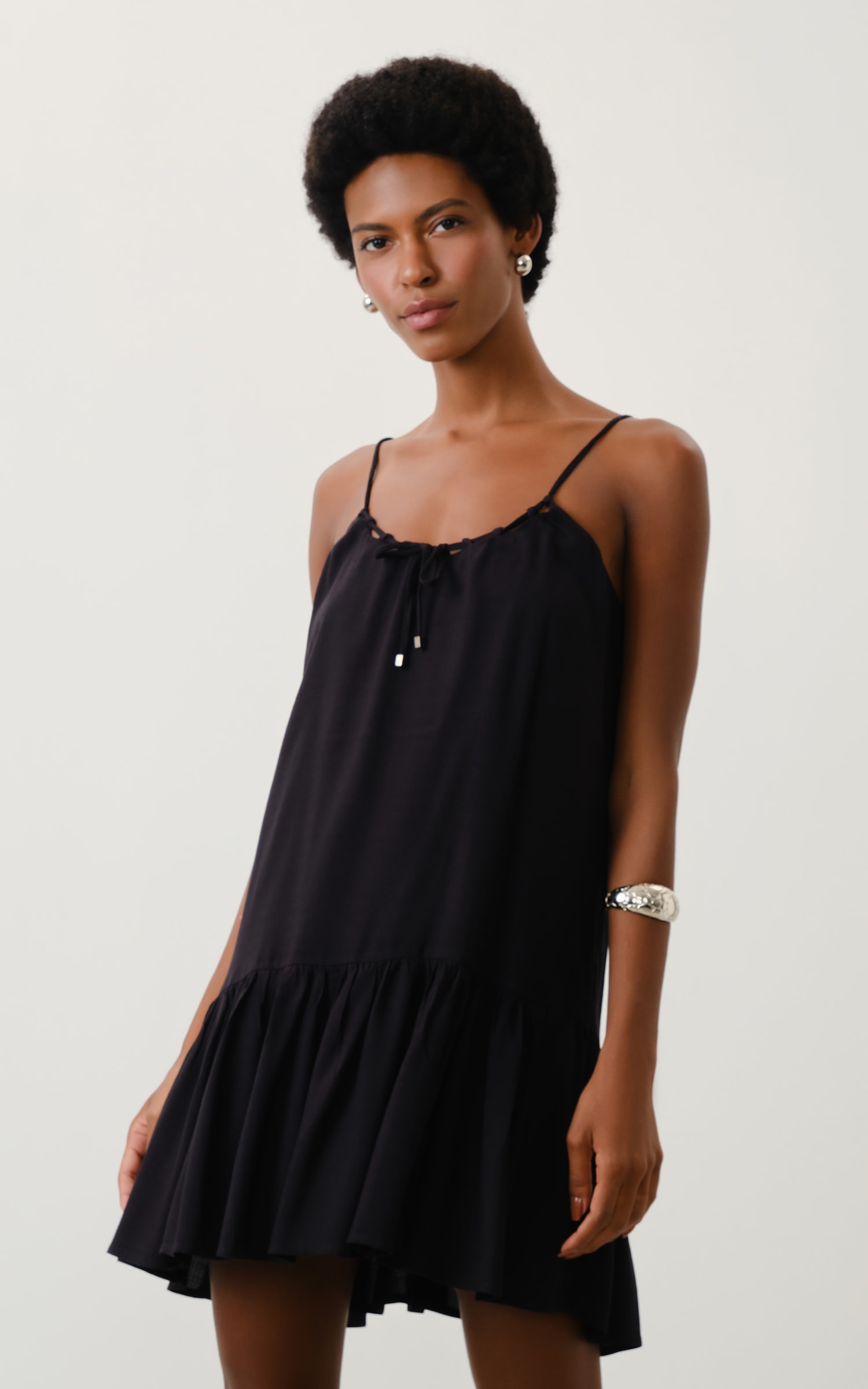 Vestido Curto Nepal Preto