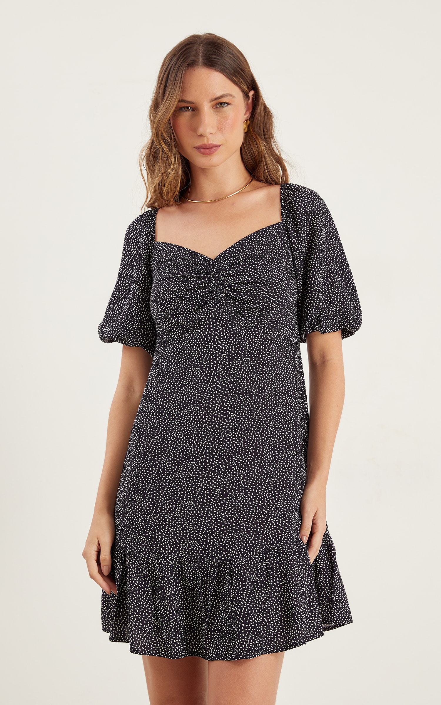 Vestido Curto Pepper Detalhe Manga Preto