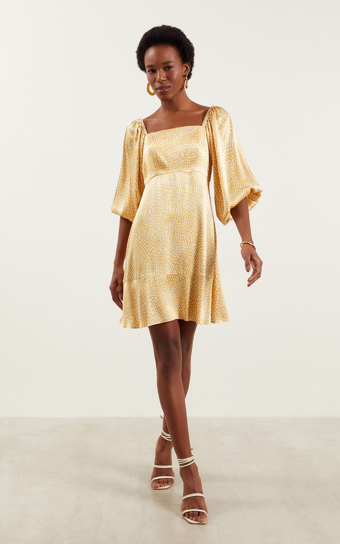 Vestido Curto Sun Amarelo