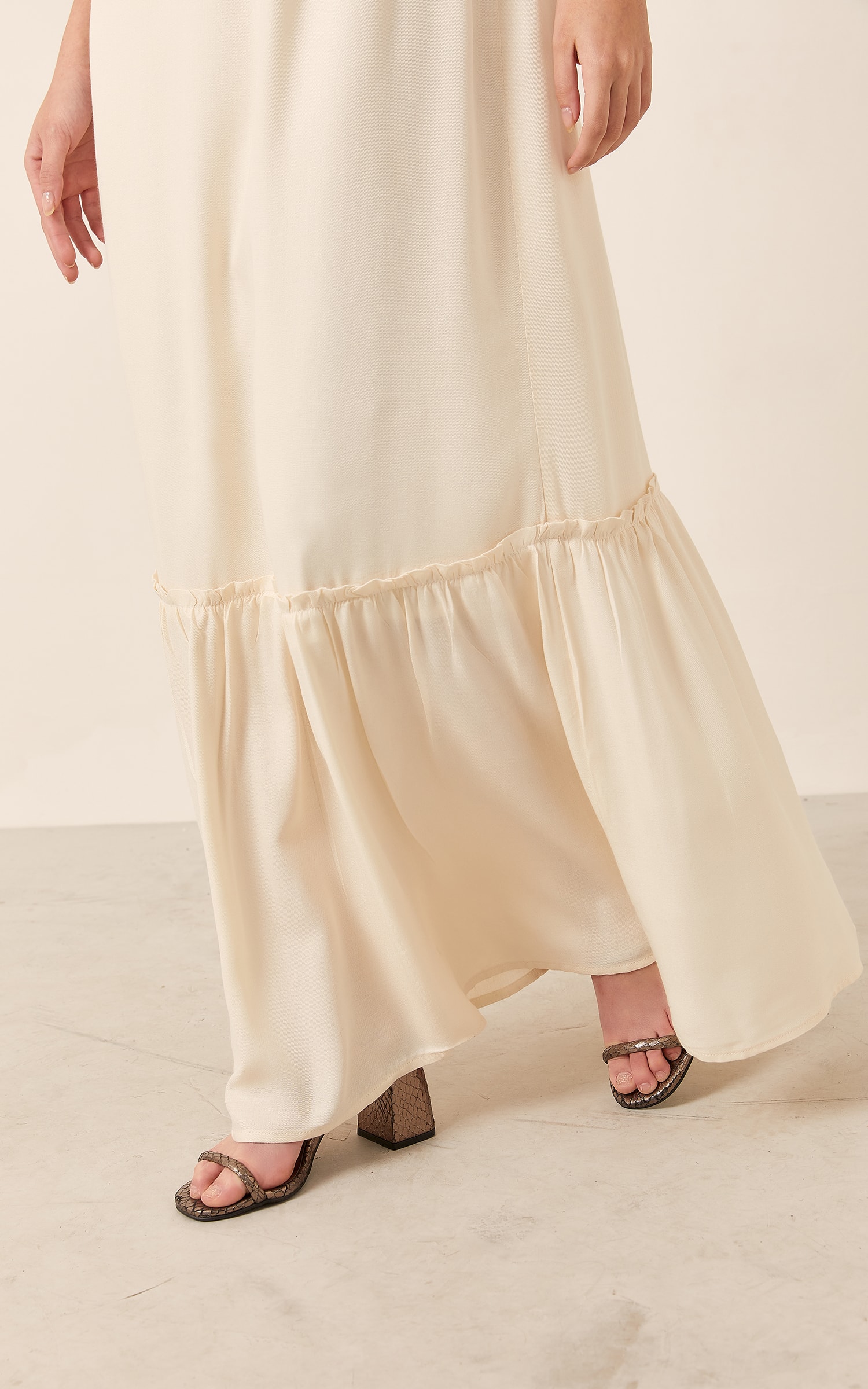 Vestido Decote Laço Midi Off White