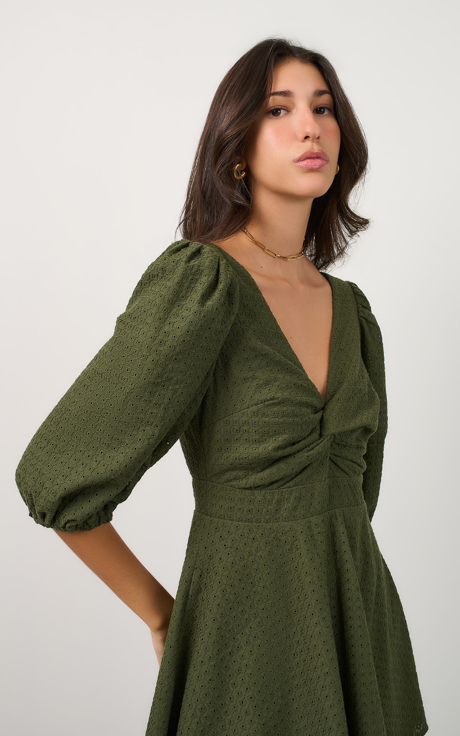 Vestido Longo Bordado Selenita Verde Musgo