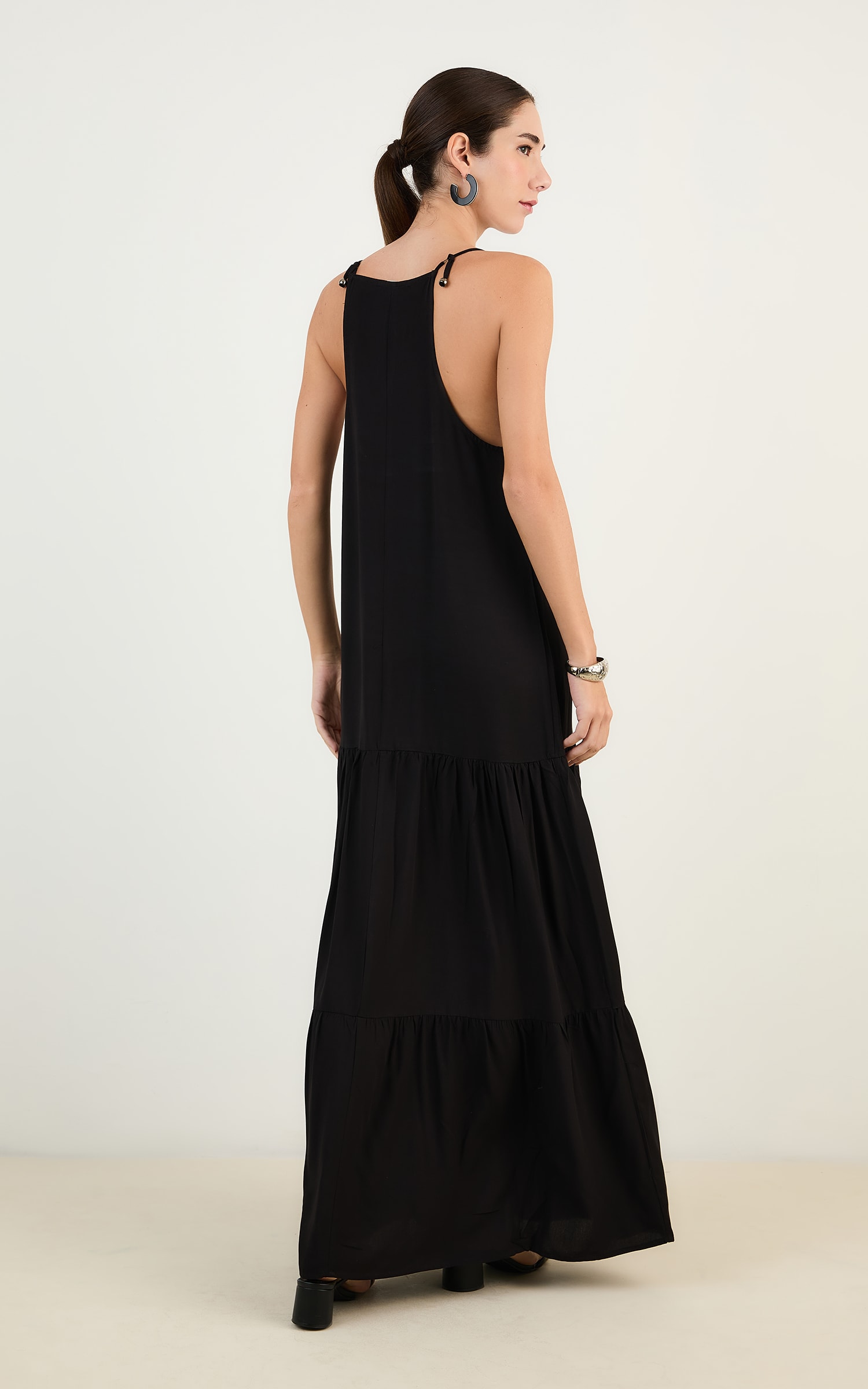 Vestido Longo Decote v Preto