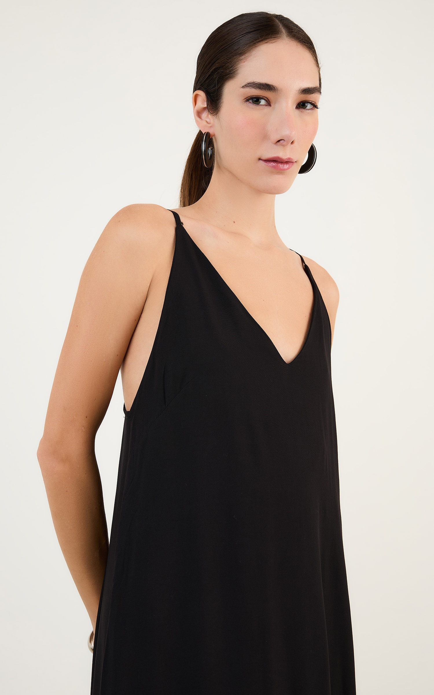 Vestido Longo Decote v Preto