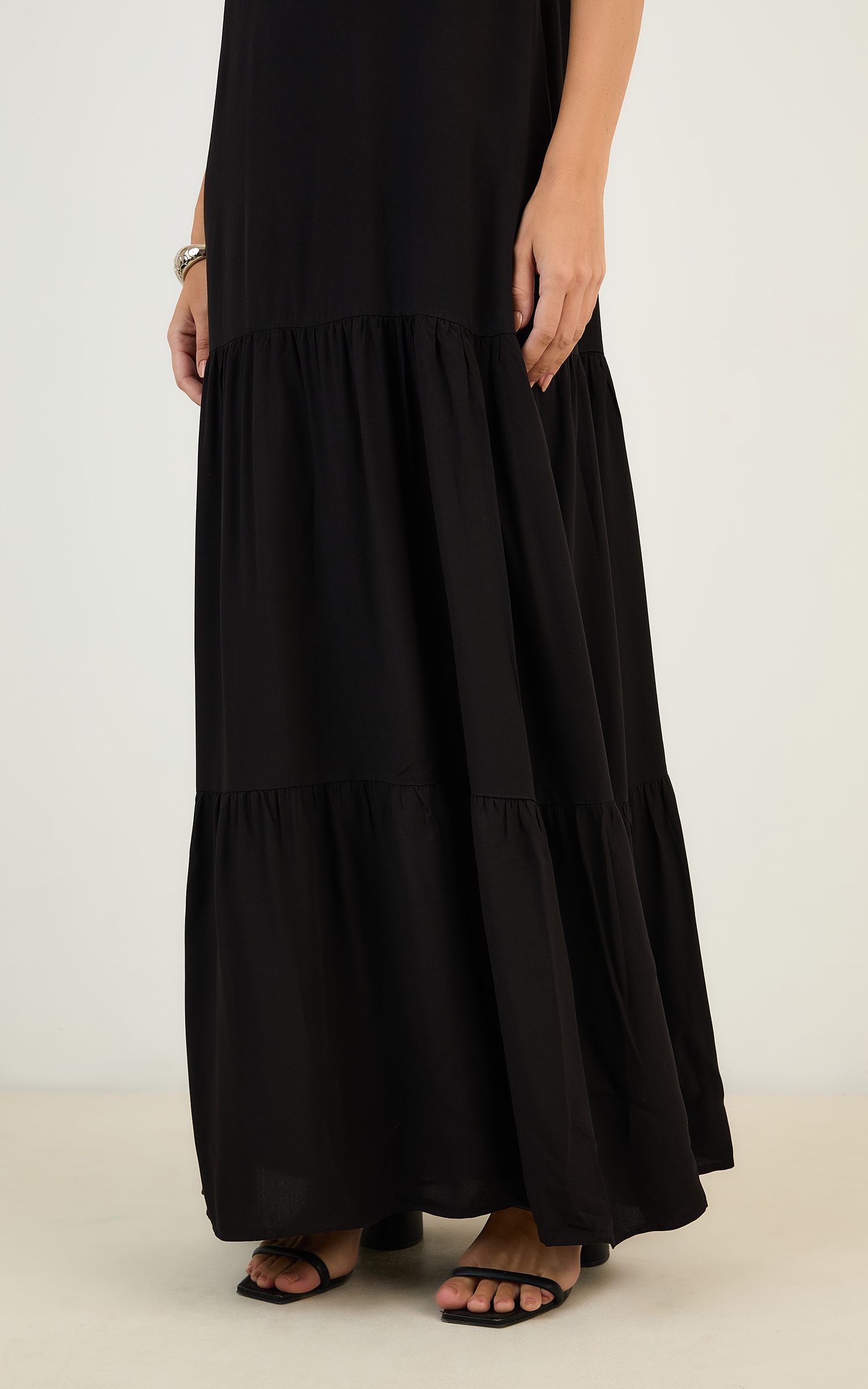 Vestido Longo Decote v Preto