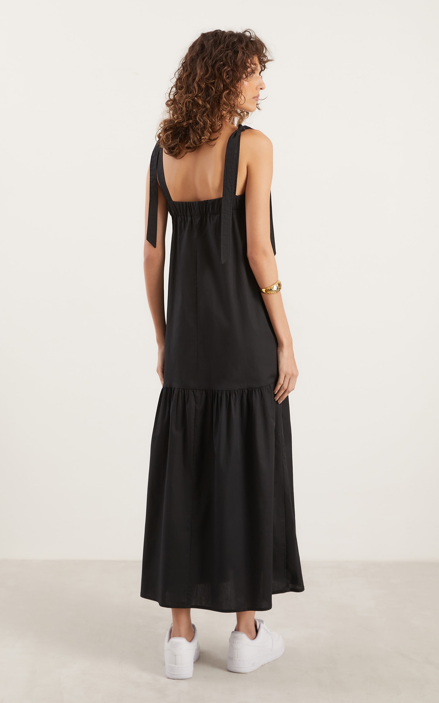 Vestido Longo Laços Cosmos Preto