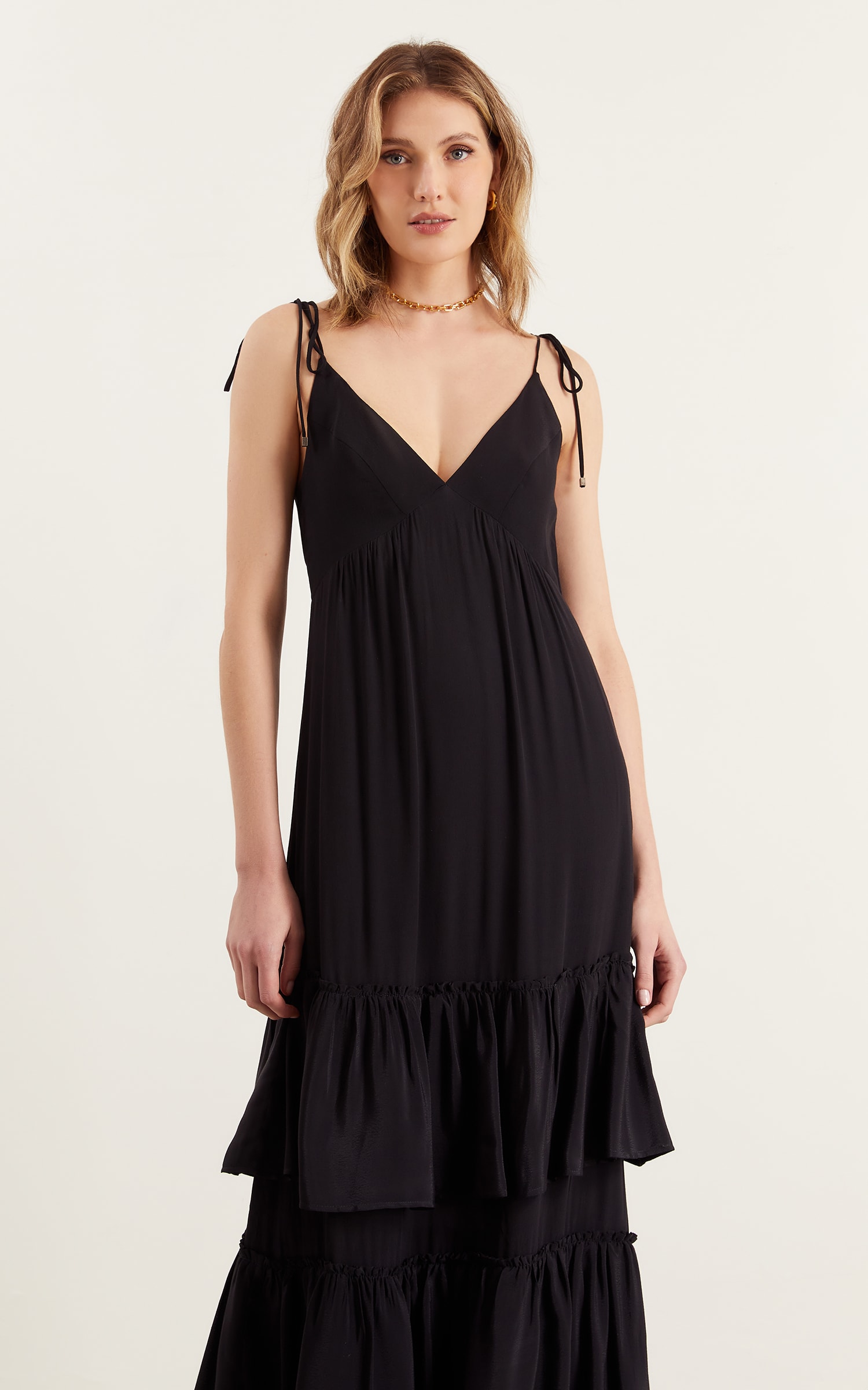 Vestido Longo Mix Babados Preto