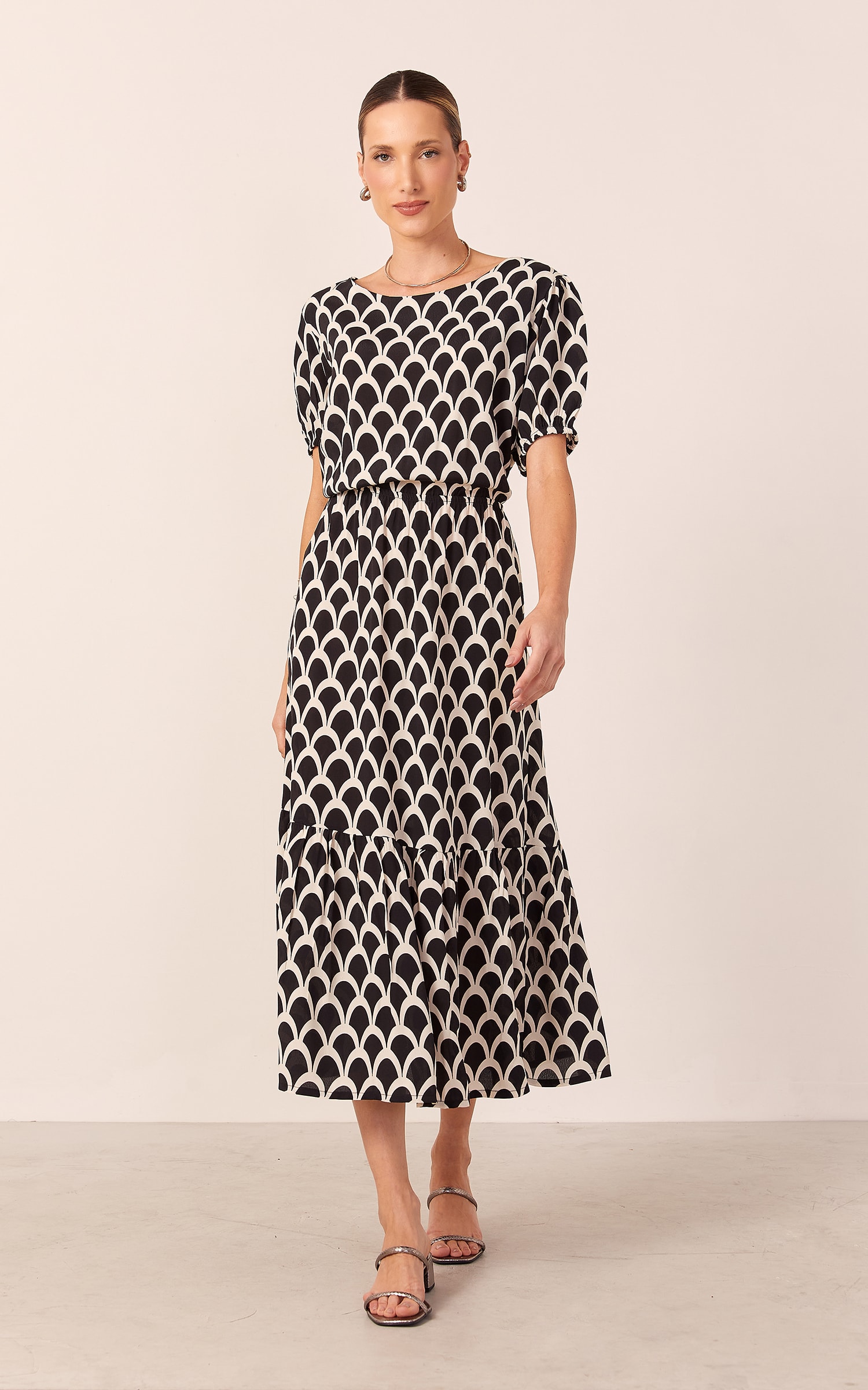 Vestido Midi Arcos Preto
