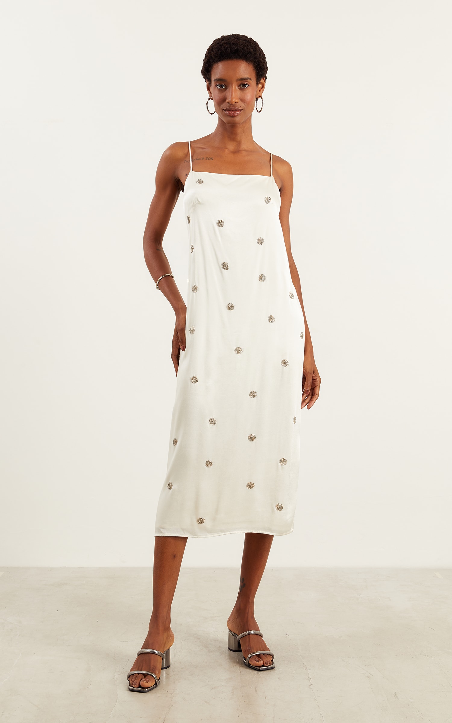Vestido Midi Bordado Poá Off White