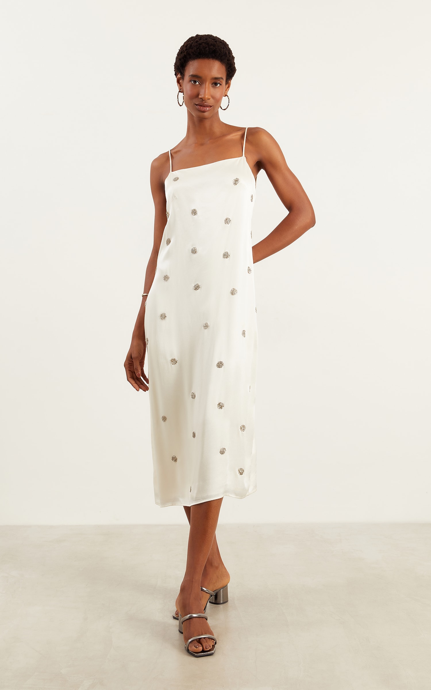 Vestido Midi Bordado Poá Off White