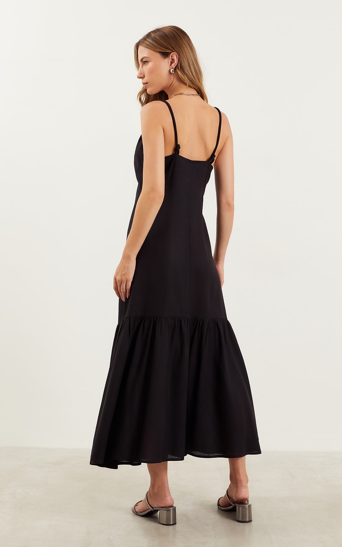 Vestido Midi Coral Preto