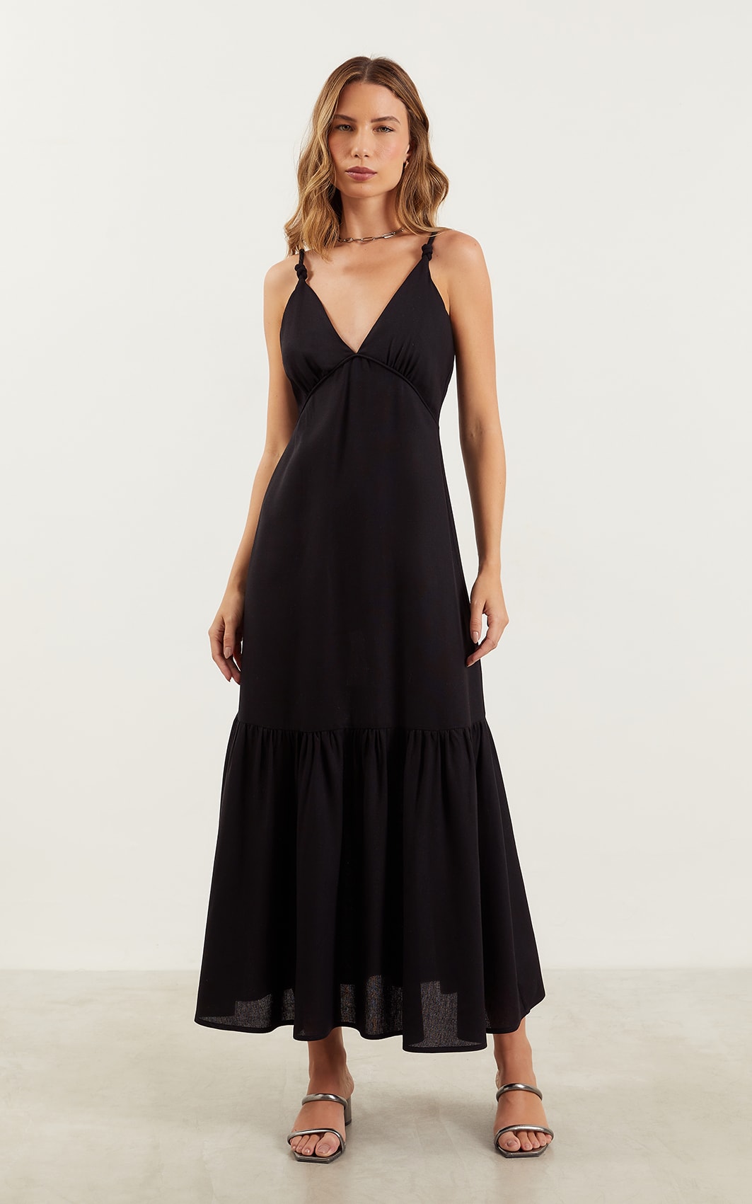 Vestido Midi Coral Preto