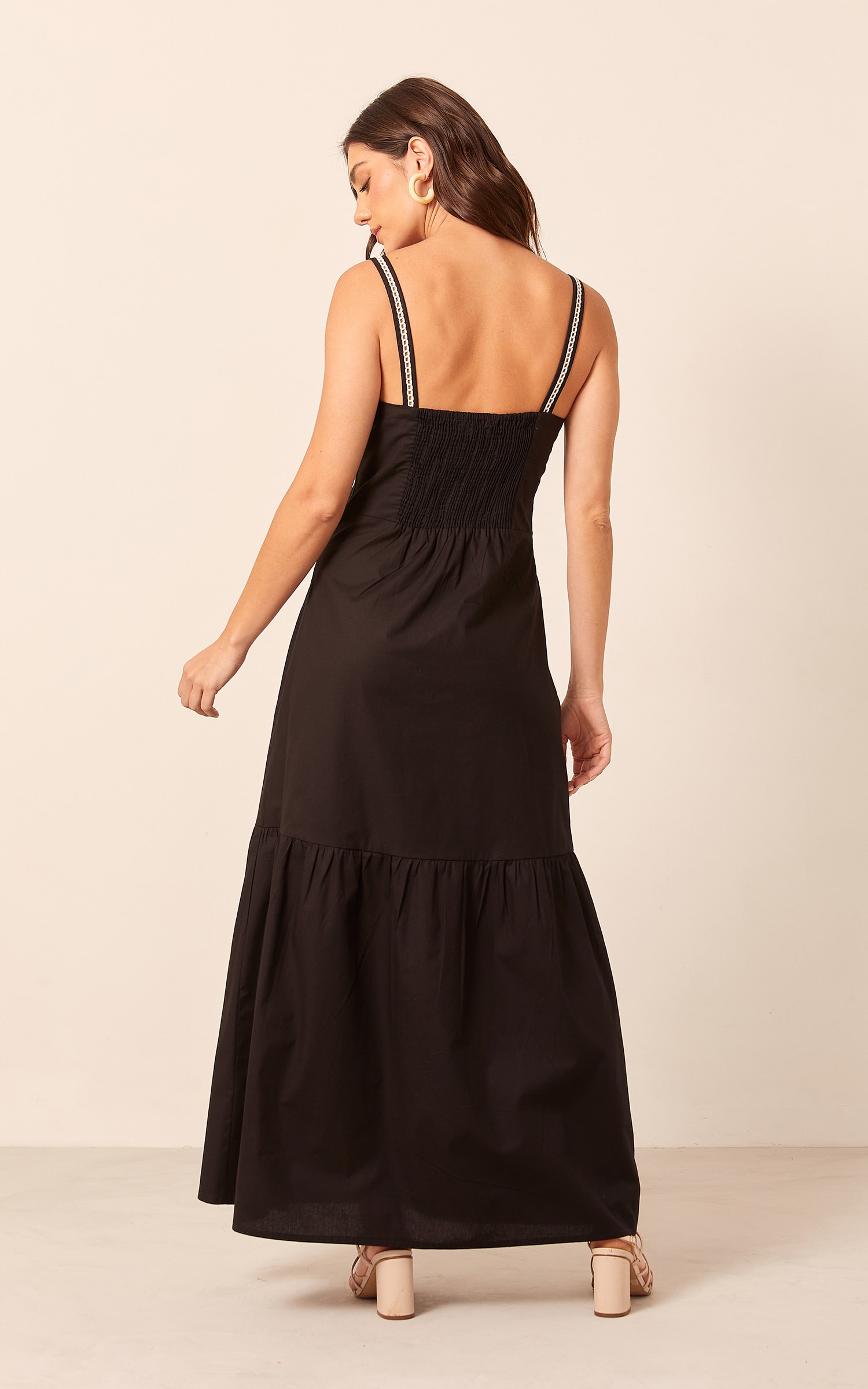 Vestido Midi Jardim Preto