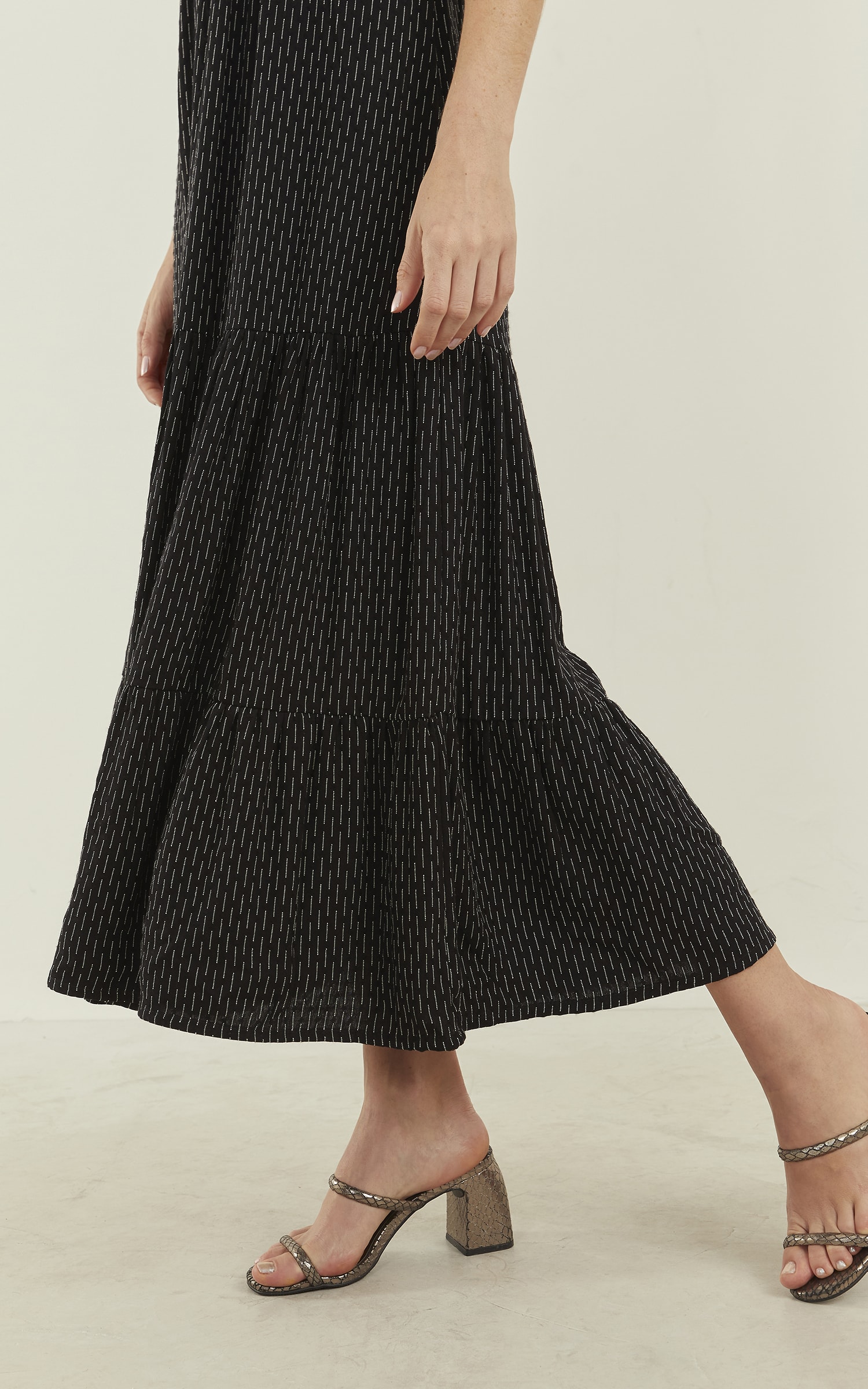 Vestido Midi Onix Preto