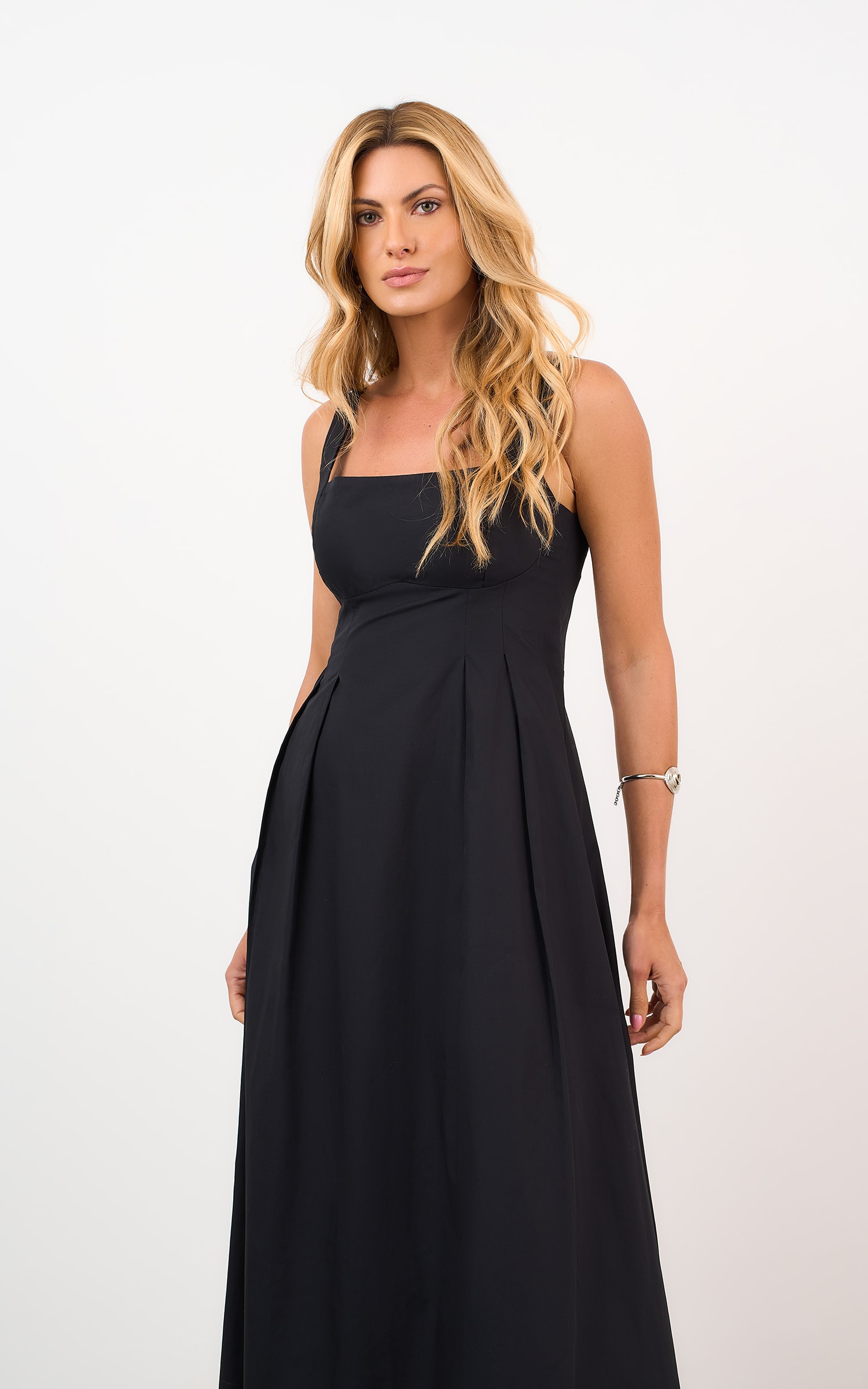 Vestido Midi Pregas Preto