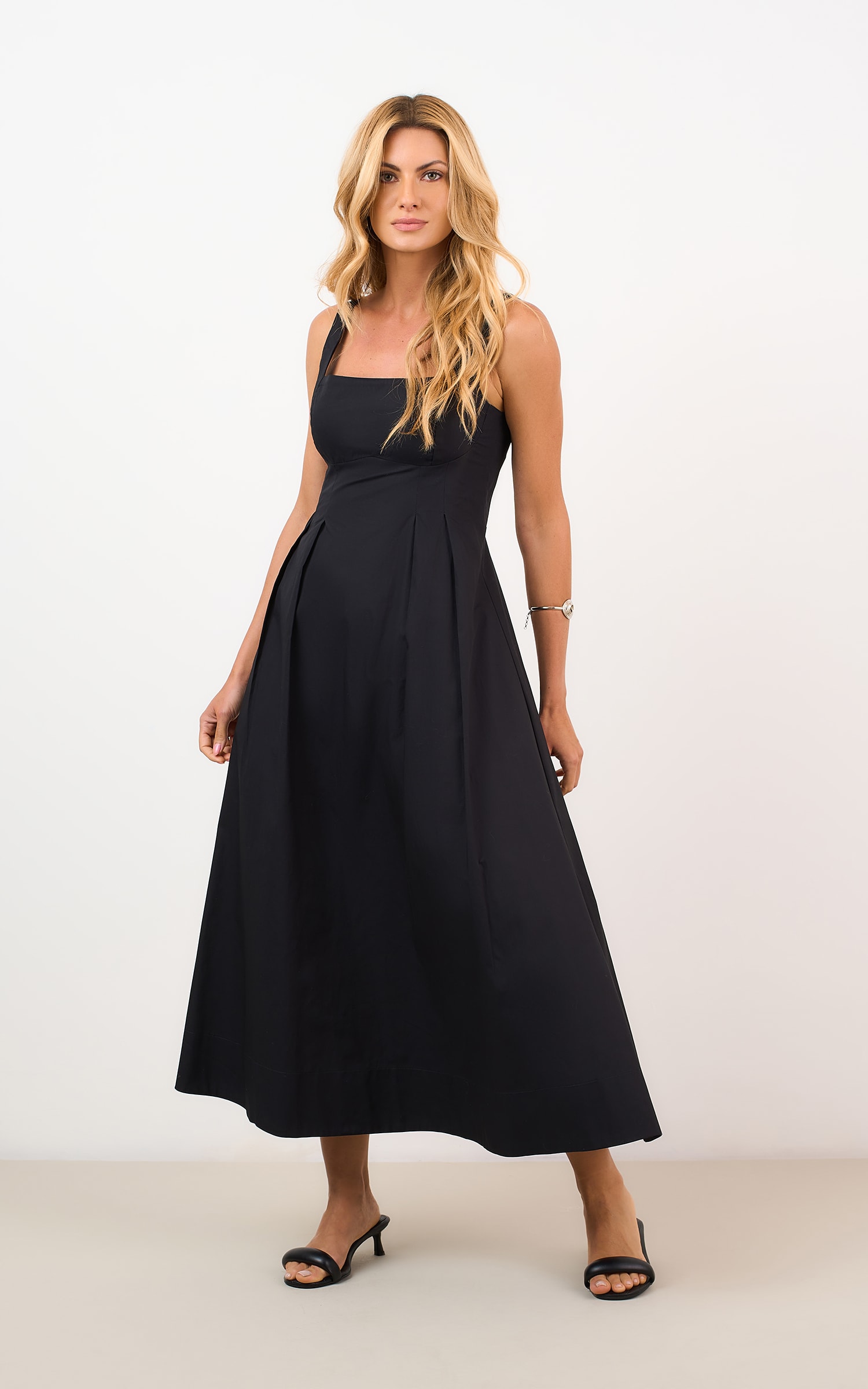 Vestido Midi Pregas Preto