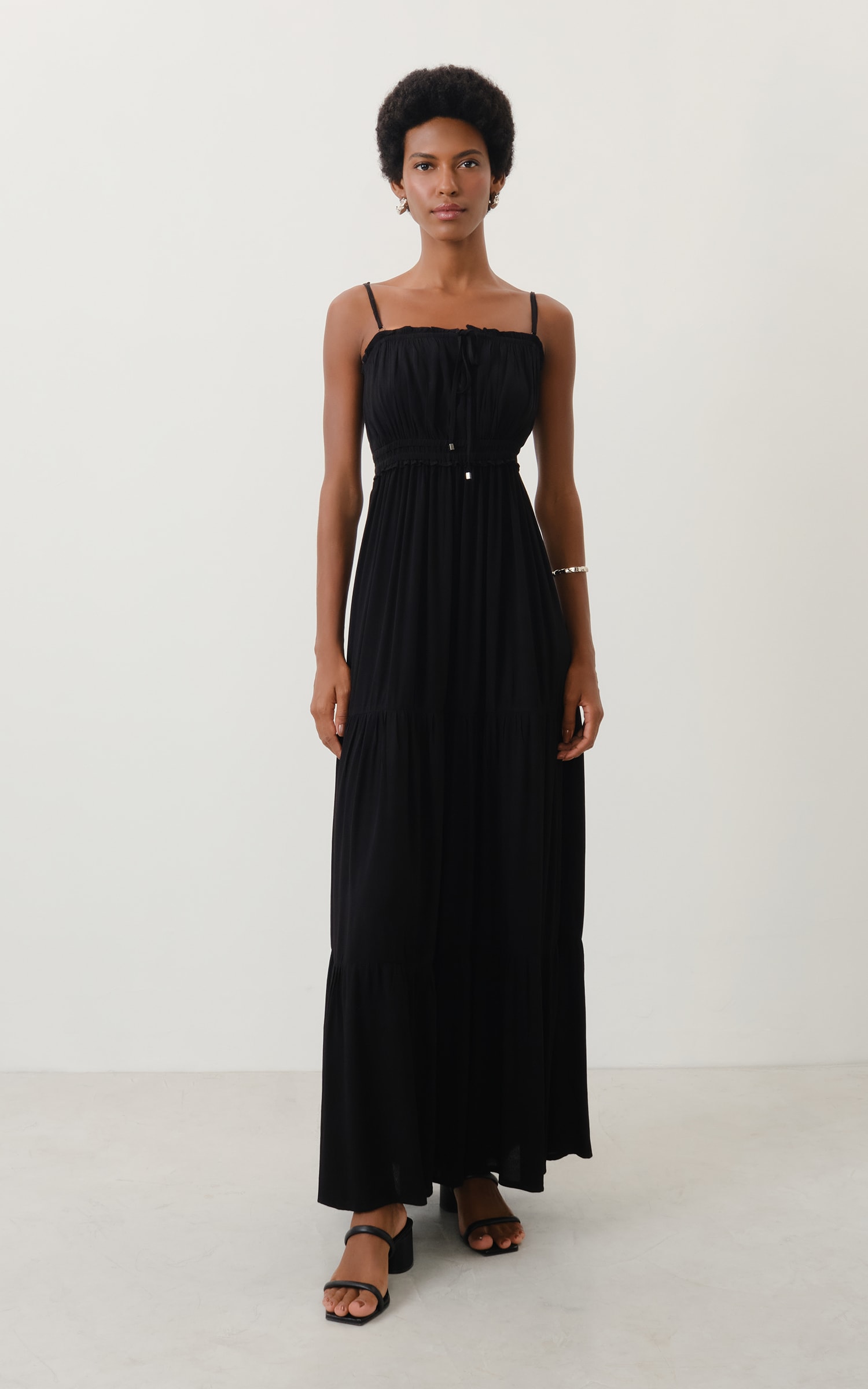 Vestido Midi River Preto