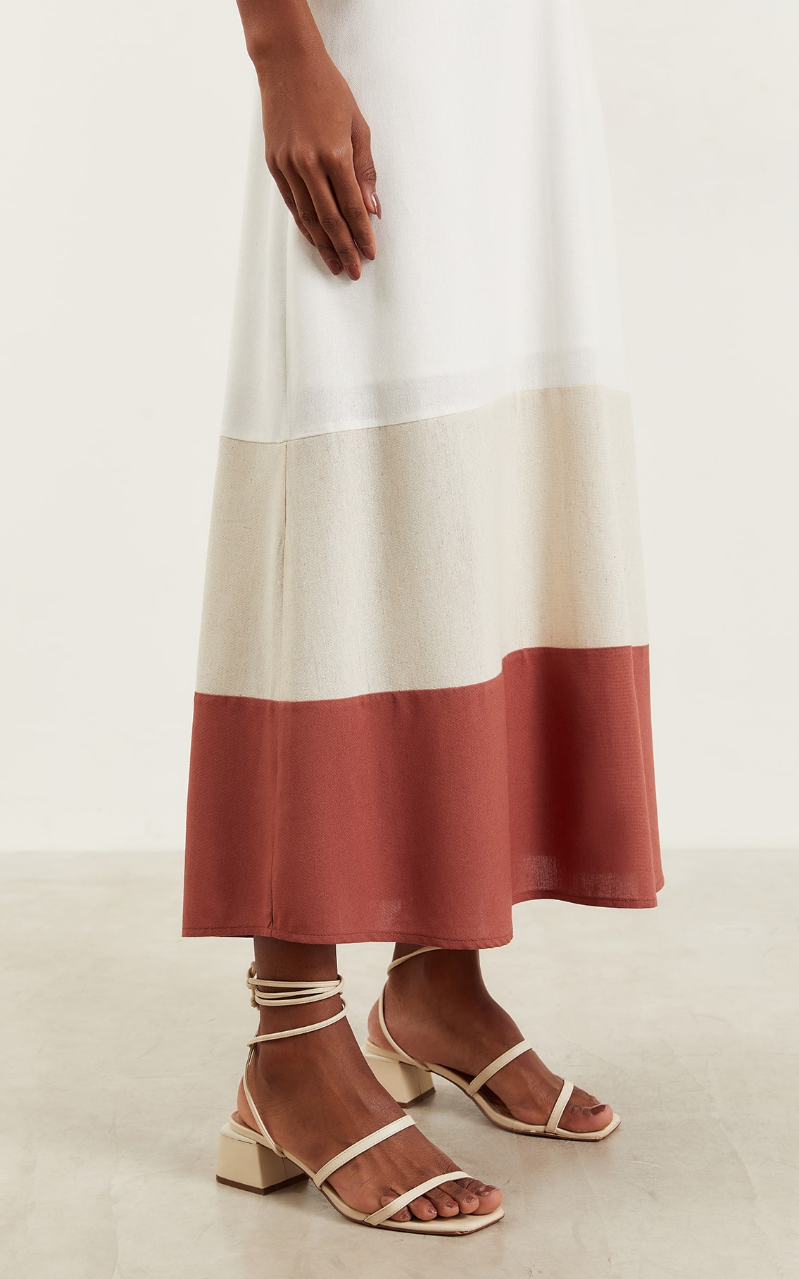 Vestido Midi Tricolor Coral Off White