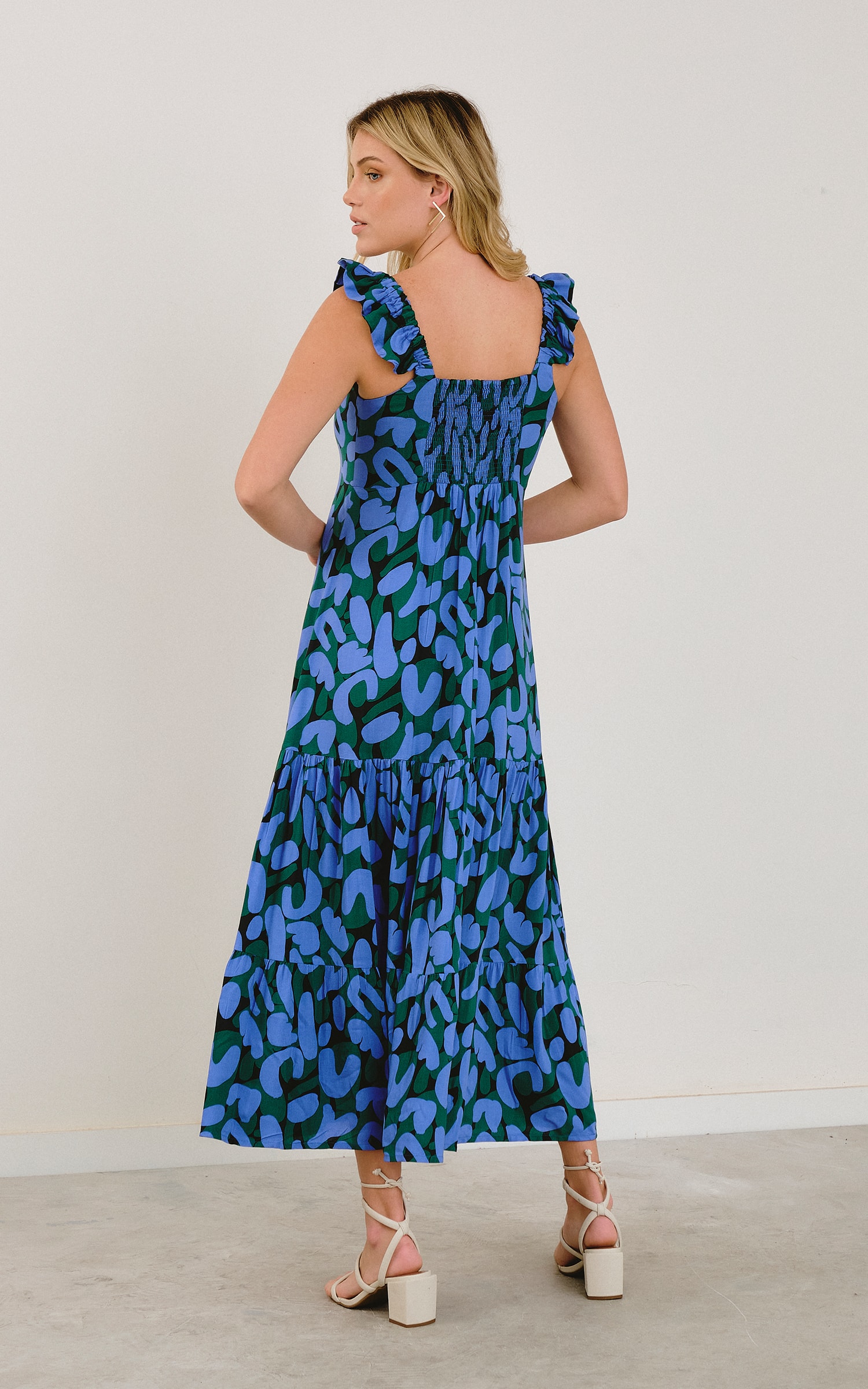 Vestido Midi Tropical