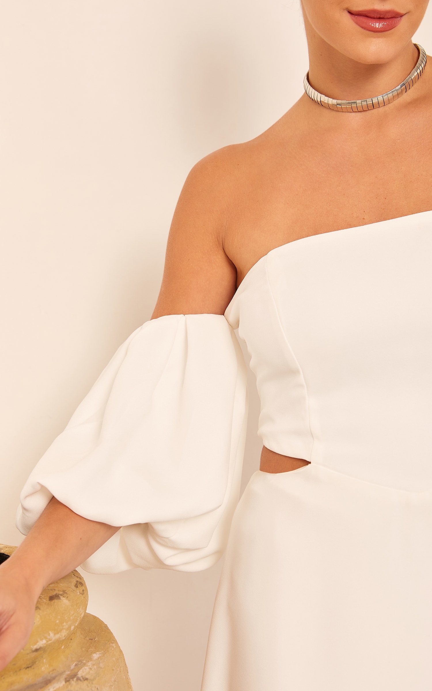 Vestido Ombro a Ombro Curto Off White