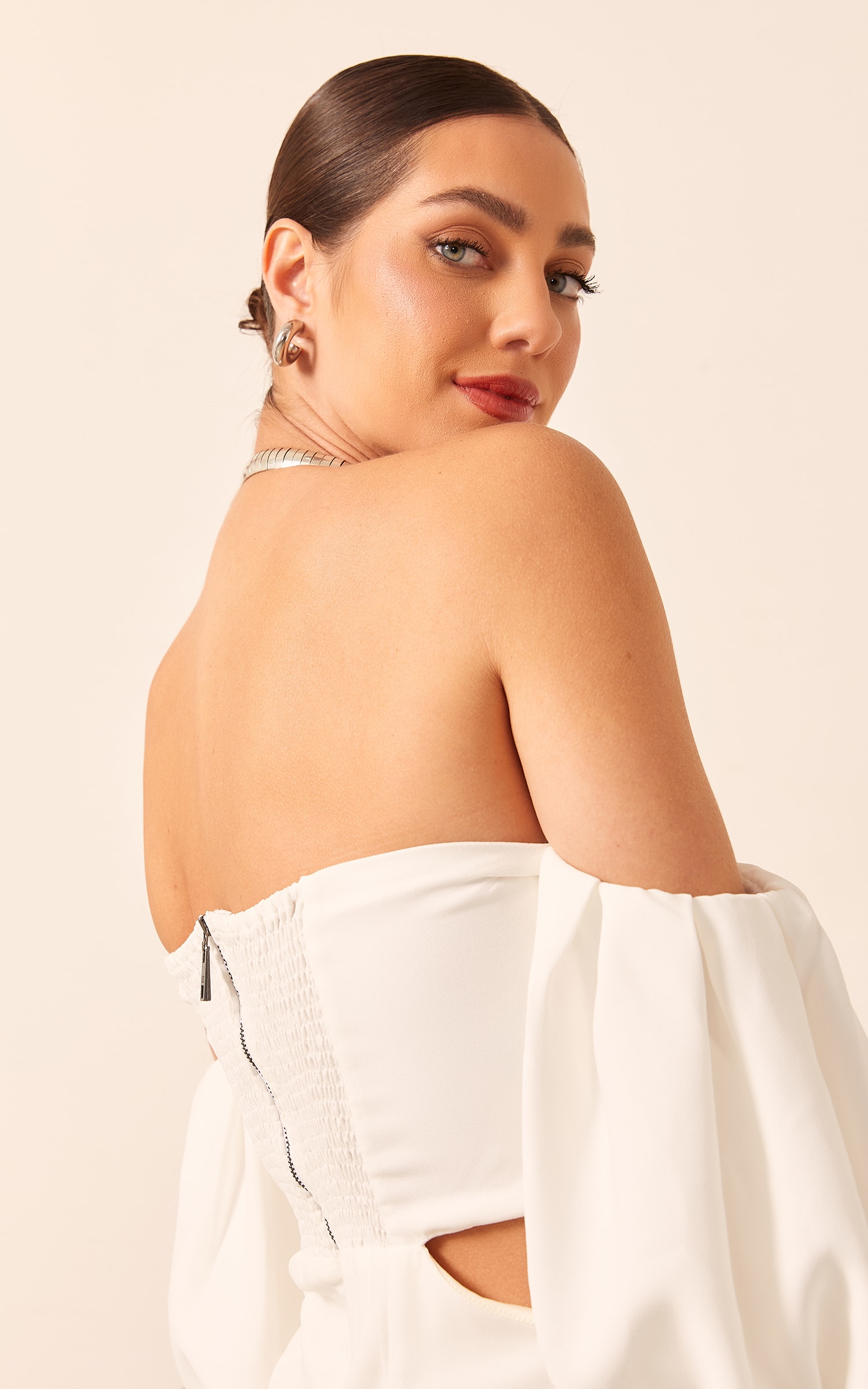 Vestido Ombro a Ombro Curto Off White