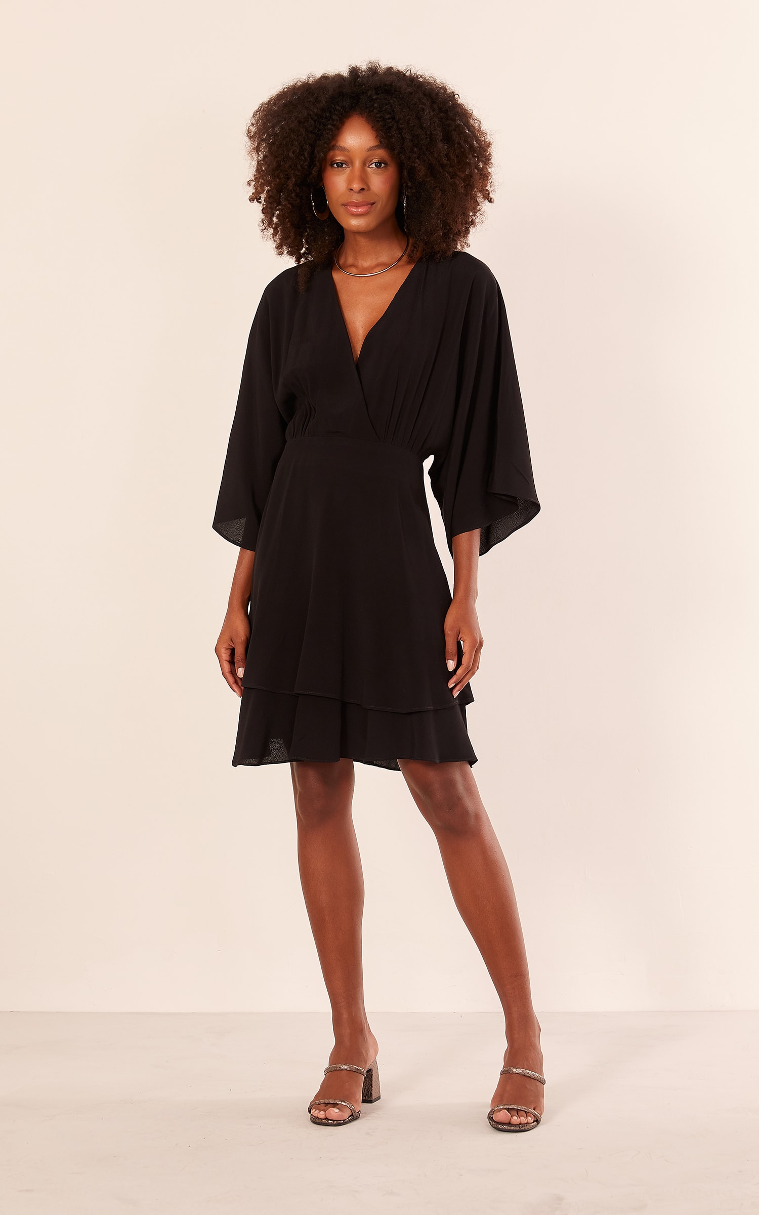 Vestido Relicário Preto
