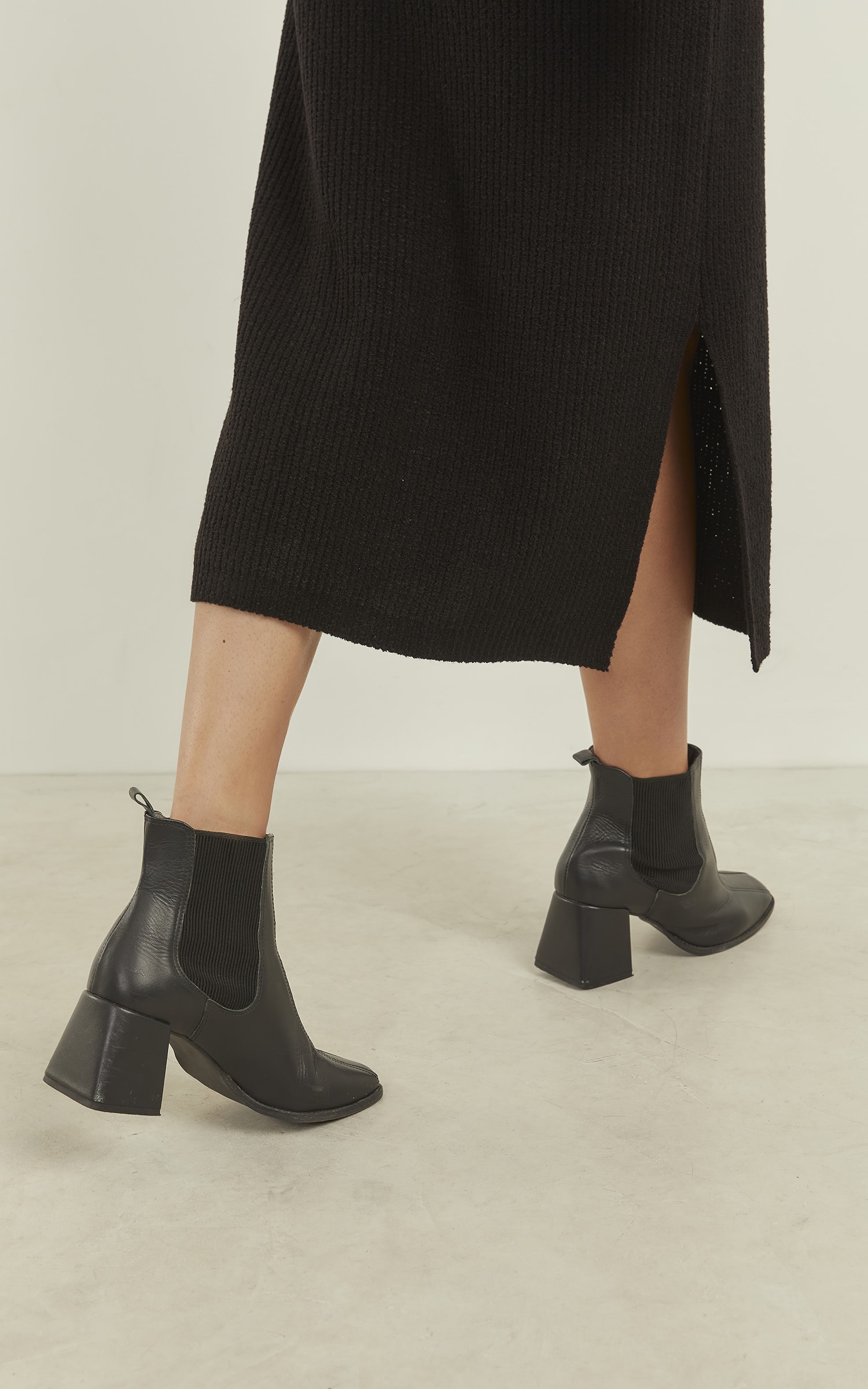 Vestido Tricot Canelado Preto