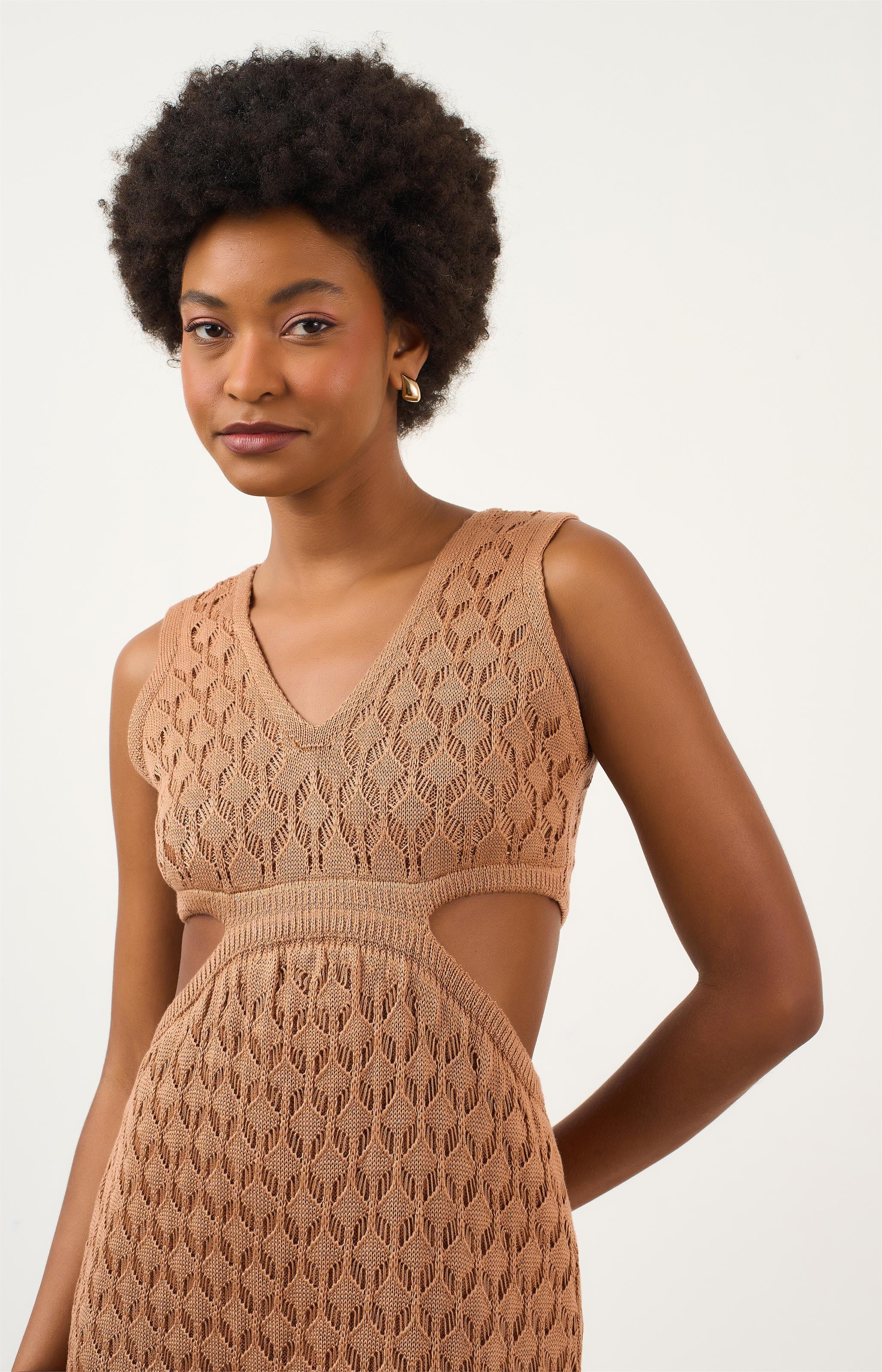 Vestido Tricot Vazado Caqui